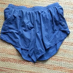 Oiselle size 6 super lightweight shorts